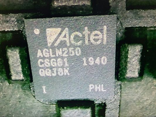 Gate array programmabile di AGLN250V2-CSG81I